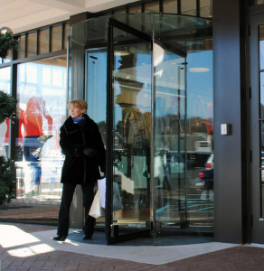 Boon Edam's BoonAssist TQ is a manual revolving door that combines power assistance, speed control and positioning.