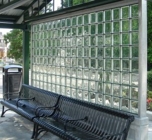 GRIDLOCK glass brick wall system presents narrow sightlines that enhance daylighting and visual security goals.